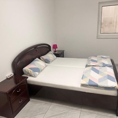 Fully Equipped Apartment 3 Rooms 5 Bed Hamburg Exterior photo